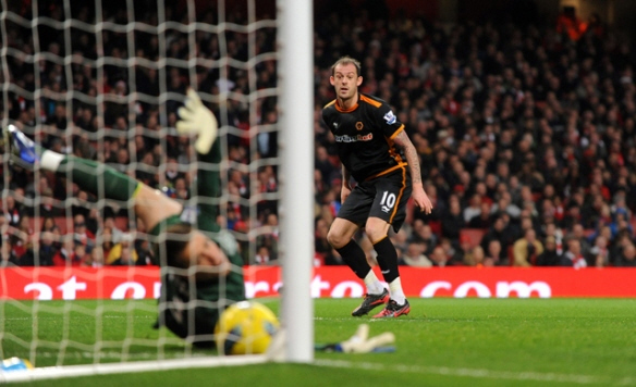 11-12-27 -0101 Fletch scores