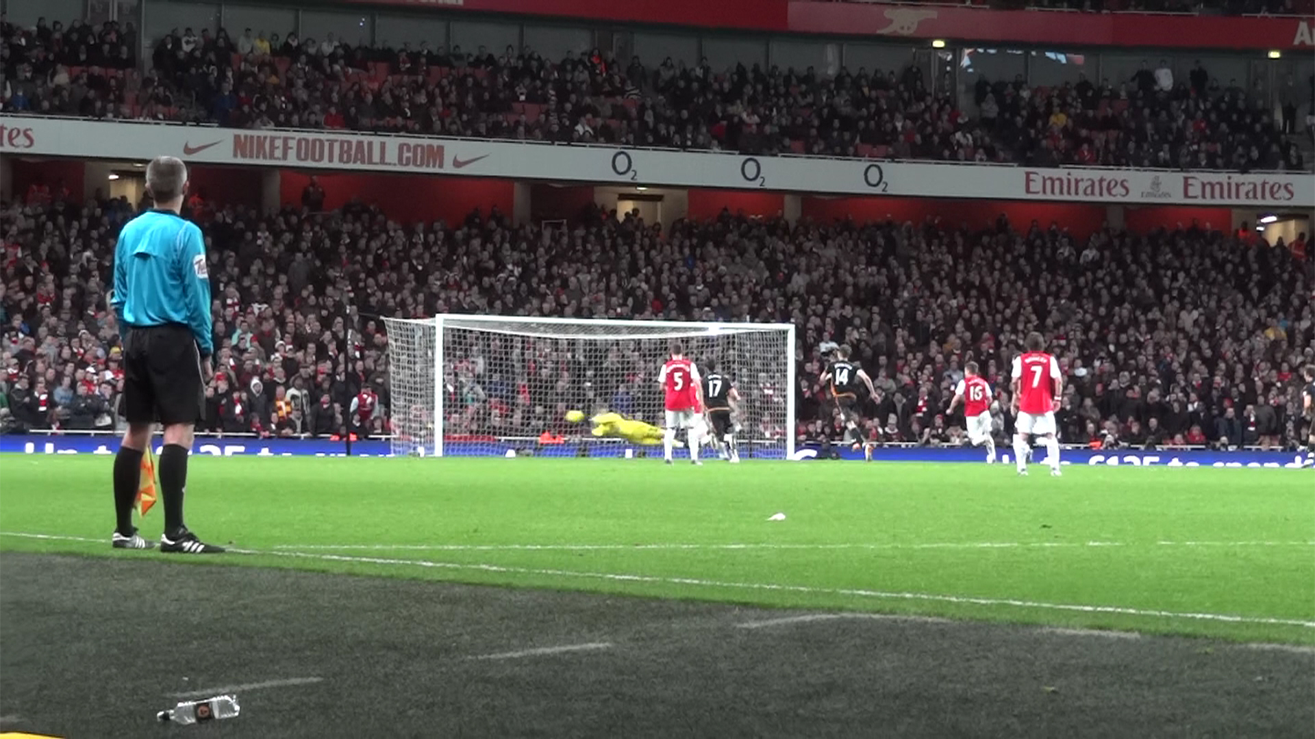 11-12-27 Arsenal Wayne save-a