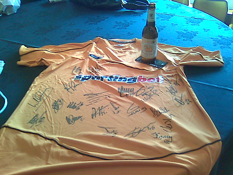 I697 WWFC shirt 2011-12